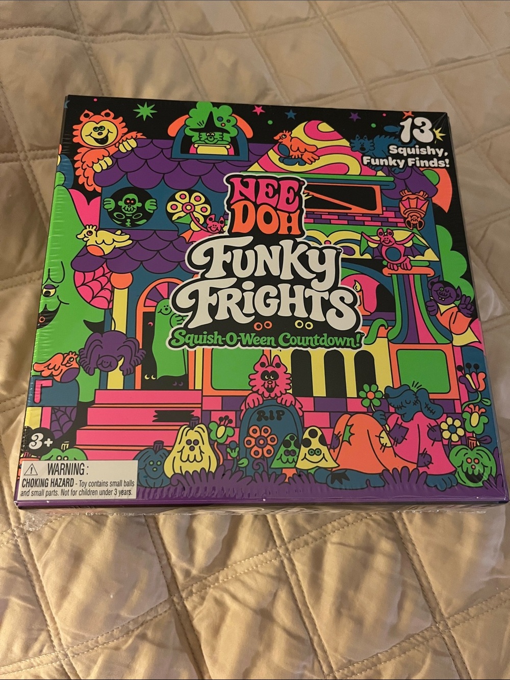 NeeDoh Funky Frights Squish-O-Ween Countdown Toy Set - Neon Multicolor